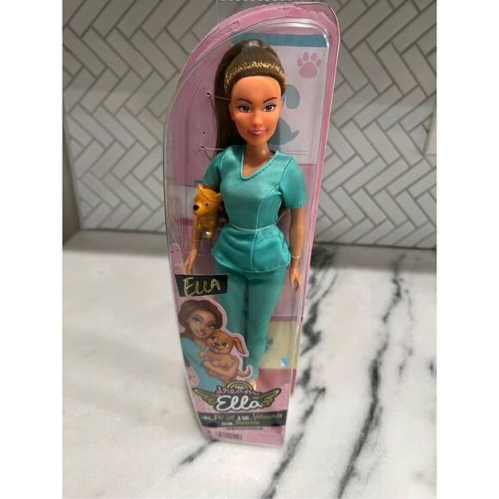 MGA Dream Ella 12" Doll Pet Vet New in Box